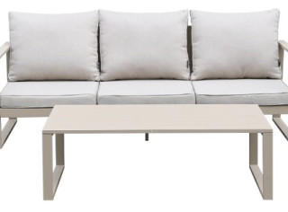 4-elementowy, minimalistyczny zestaw mebli ogrodowych, w skład którego wchodzi sofa, dwa fotele i stolik kawowy z eleganckim aluminiowym blatem.